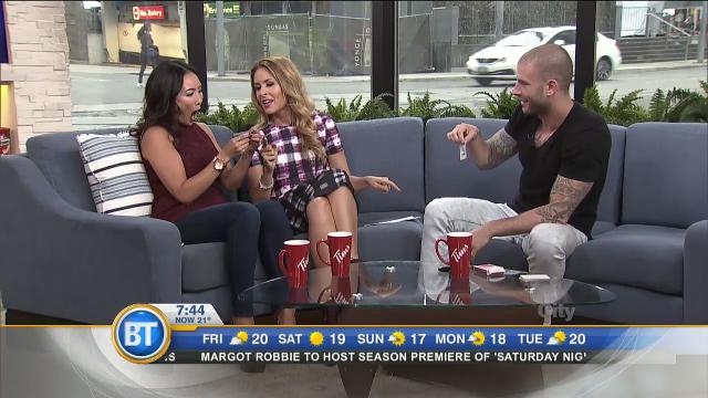 Darcy Oake performs an illusion live!